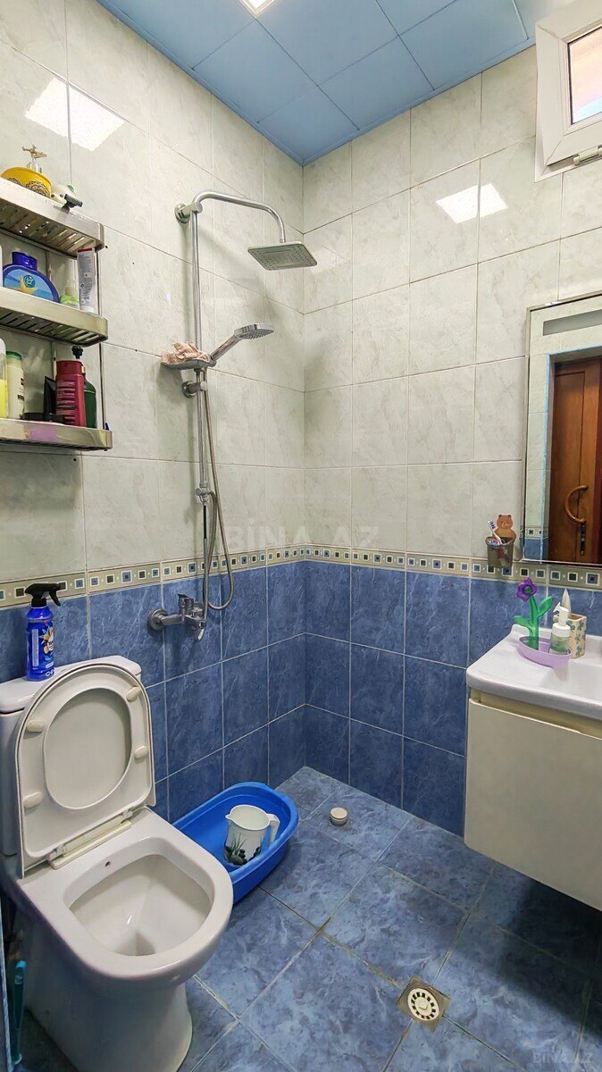 2 otaqlı Köhnə tikili, Nizami m., Bakı
