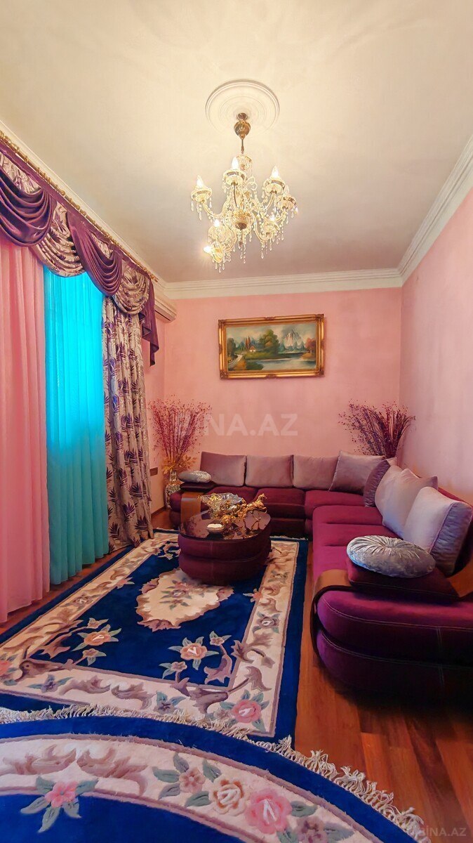 2 otaqlı Köhnə tikili, Nizami m., Bakı