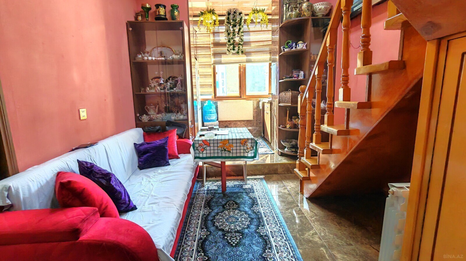 2 otaqlı Köhnə tikili, Nizami m., Bakı
