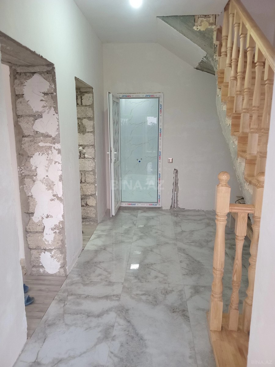 5 otaqlı Həyət evi/Bağ evi, Qaraçuxur q., Bakı