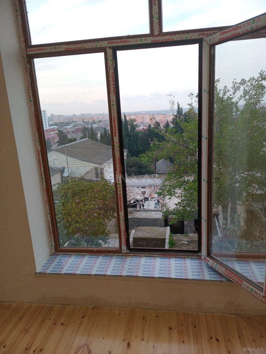 5 otaqlı Həyət evi/Bağ evi, Qaraçuxur q., Bakı