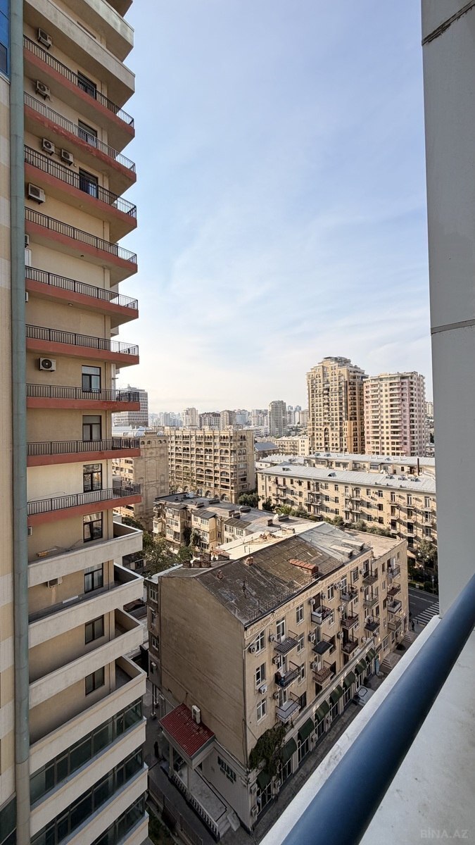 3 otaqlı Yeni tikili, 28 May m., Bakı