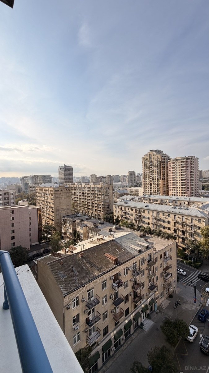 3 otaqlı Yeni tikili, 28 May m., Bakı