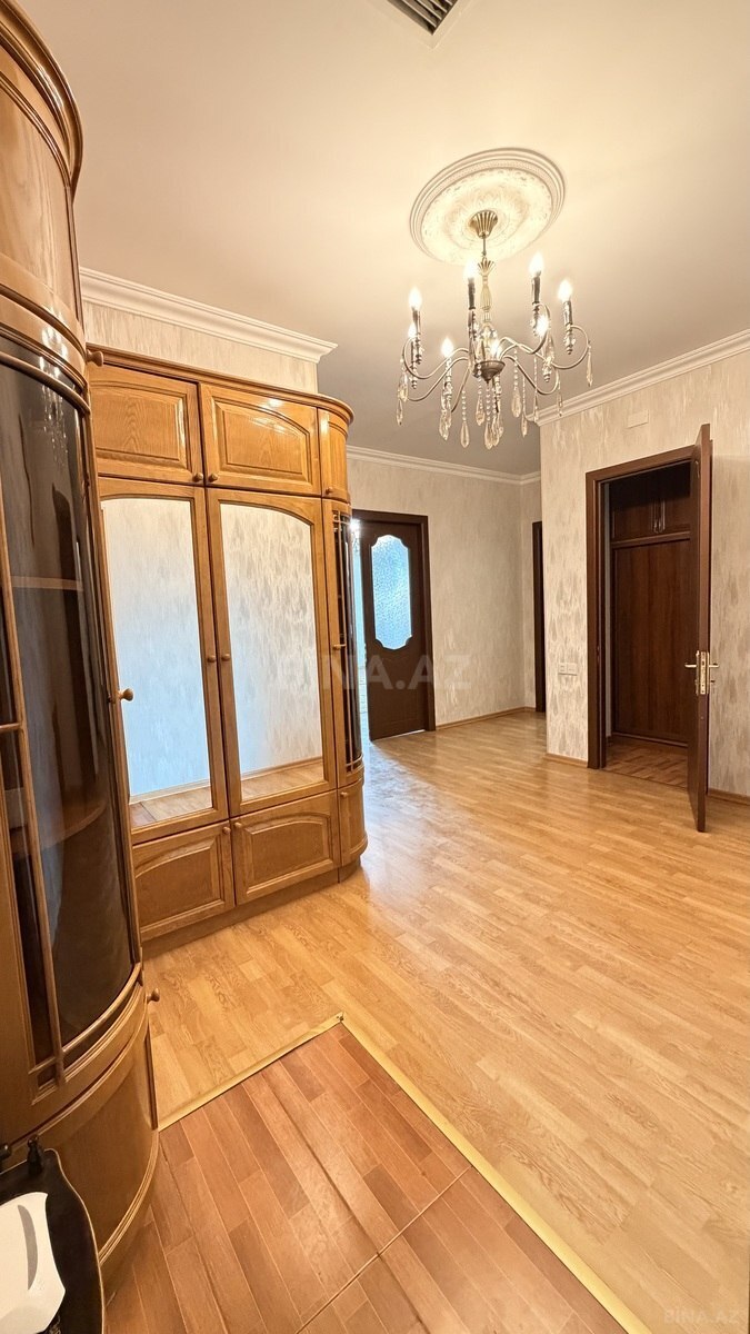 3 otaqlı Yeni tikili, 28 May m., Bakı