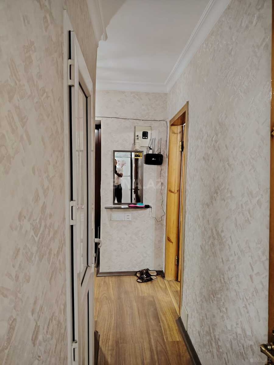 2 otaqlı Köhnə tikili, İnşaatçılar m., Bakı