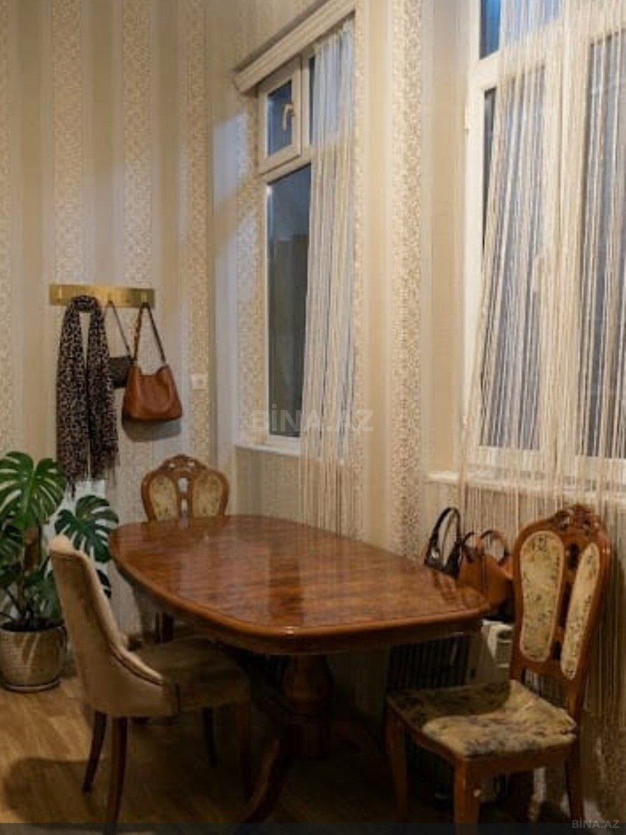 2 otaqlı Köhnə tikili, Sahil m., Bakı