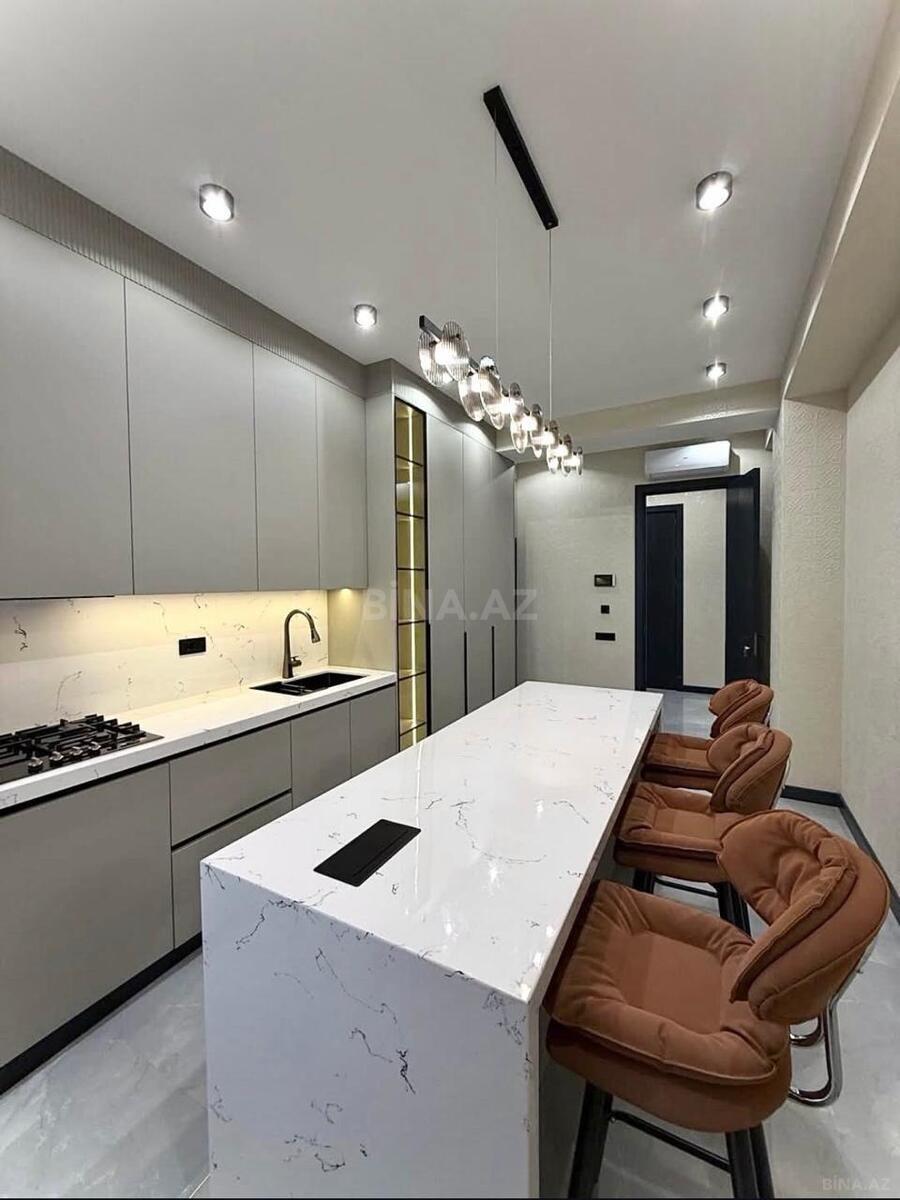 2 otaqlı Yeni tikili, 8 Noyabr m., Bakı