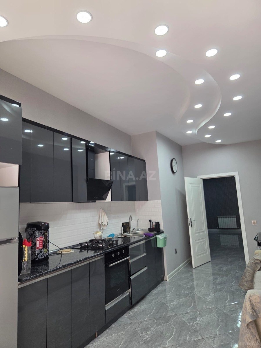 3 otaqlı Yeni tikili, Şah İsmayıl Xətai m., Bakı