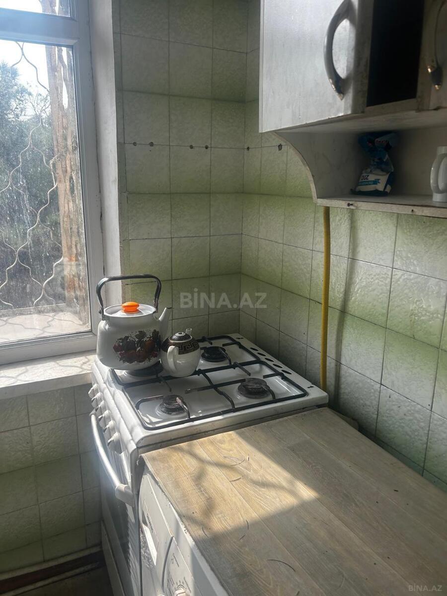 2 otaqlı Köhnə tikili, Neftçilər m., Bakı