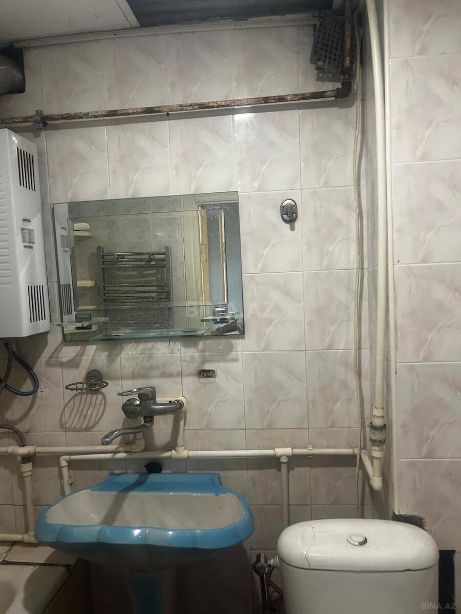 2 otaqlı Köhnə tikili, Neftçilər m., Bakı