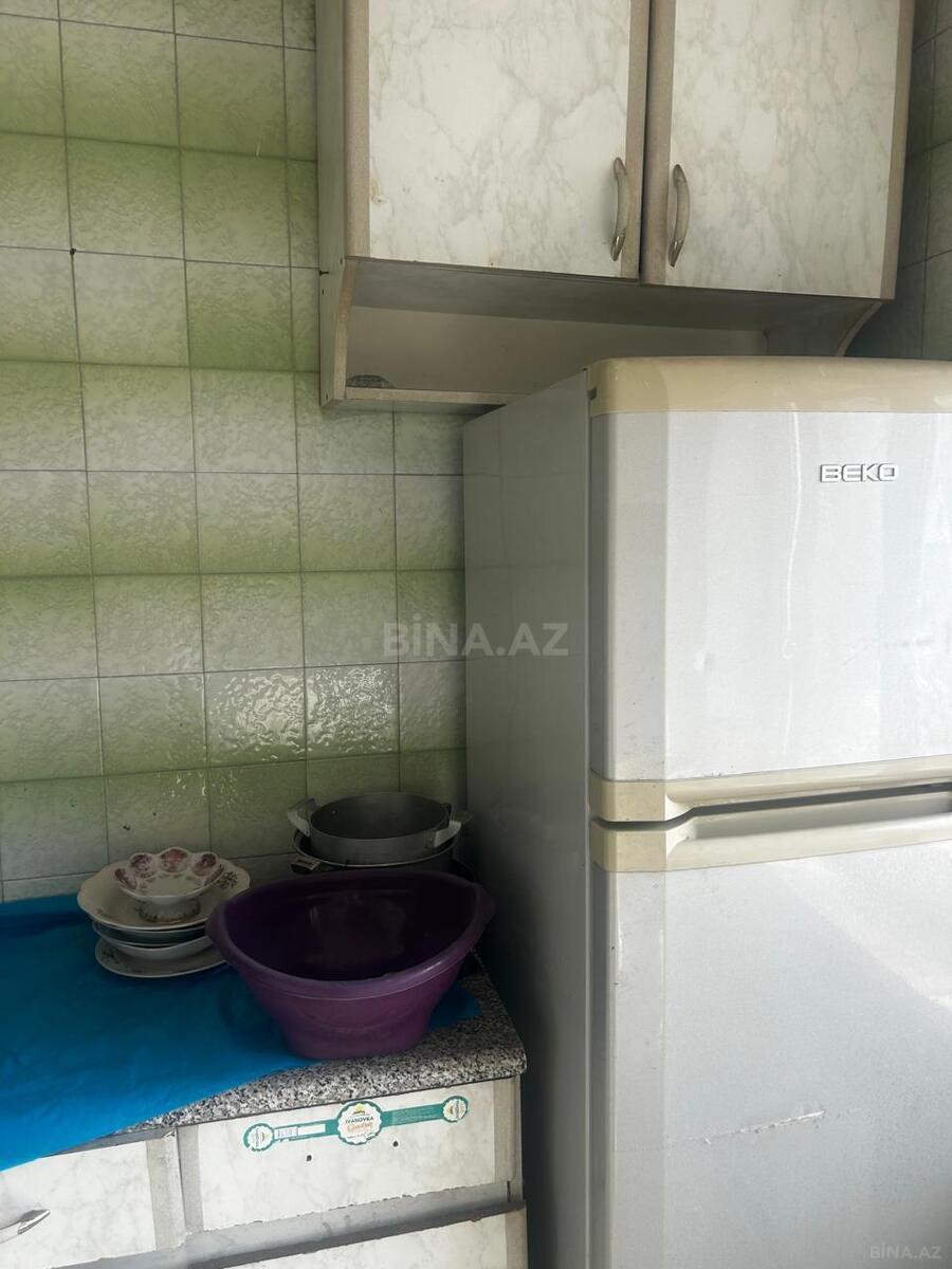 2 otaqlı Köhnə tikili, Neftçilər m., Bakı