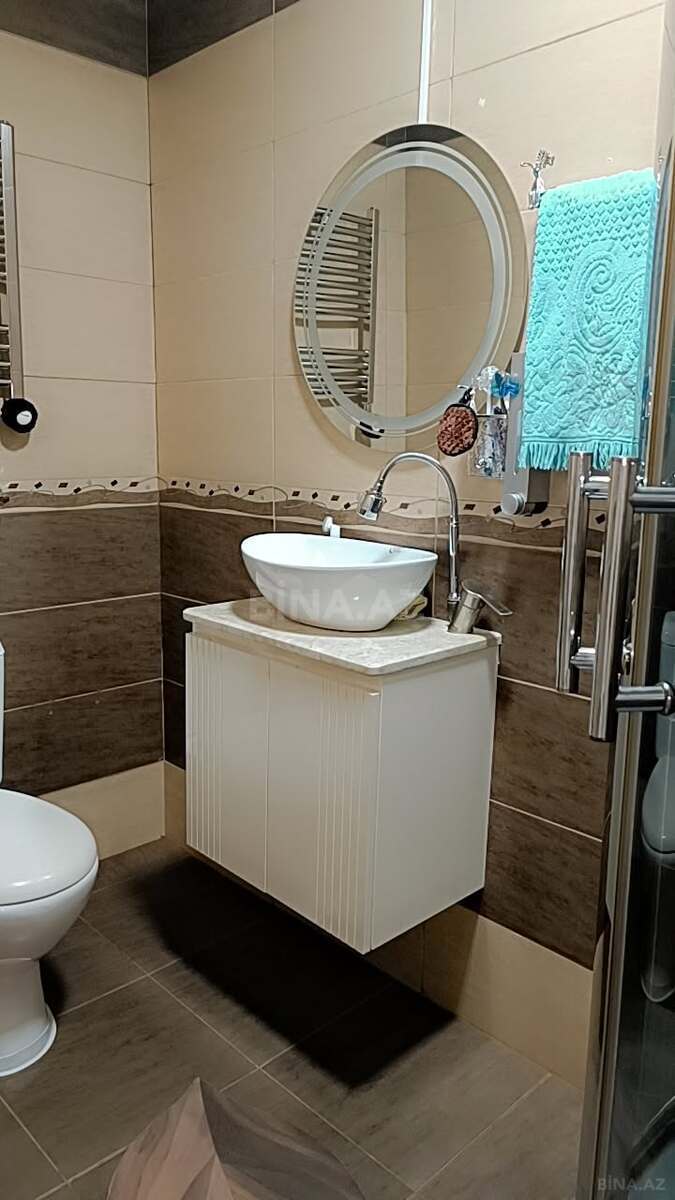 2 otaqlı Köhnə tikili, Elmlər Akademiyası m., Bakı