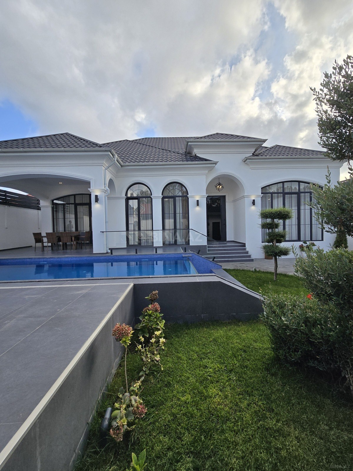 4 otaqlı Həyət evi/Bağ evi, Mərdəkan q., Bakı