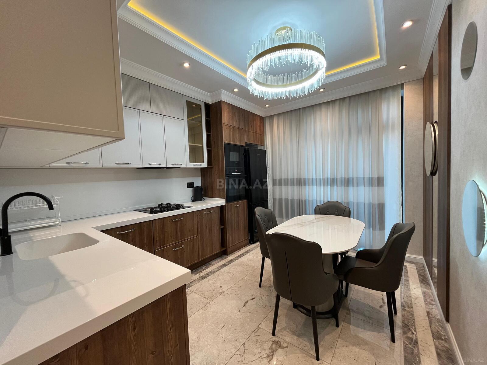 2 otaqlı Yeni tikili, 8 Noyabr m., Bakı