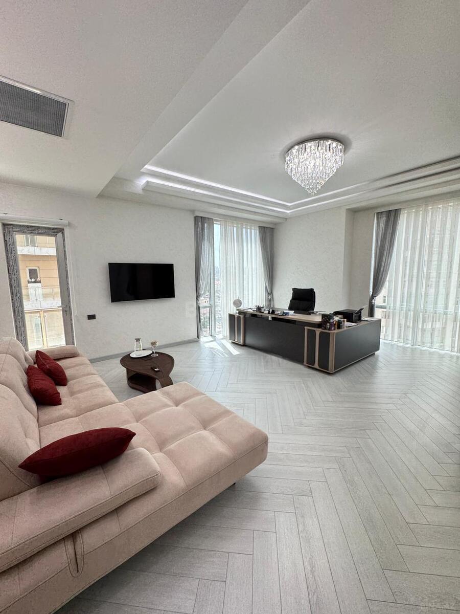 3 otaqlı Yeni tikili, Elmlər Akademiyası m., Bakı