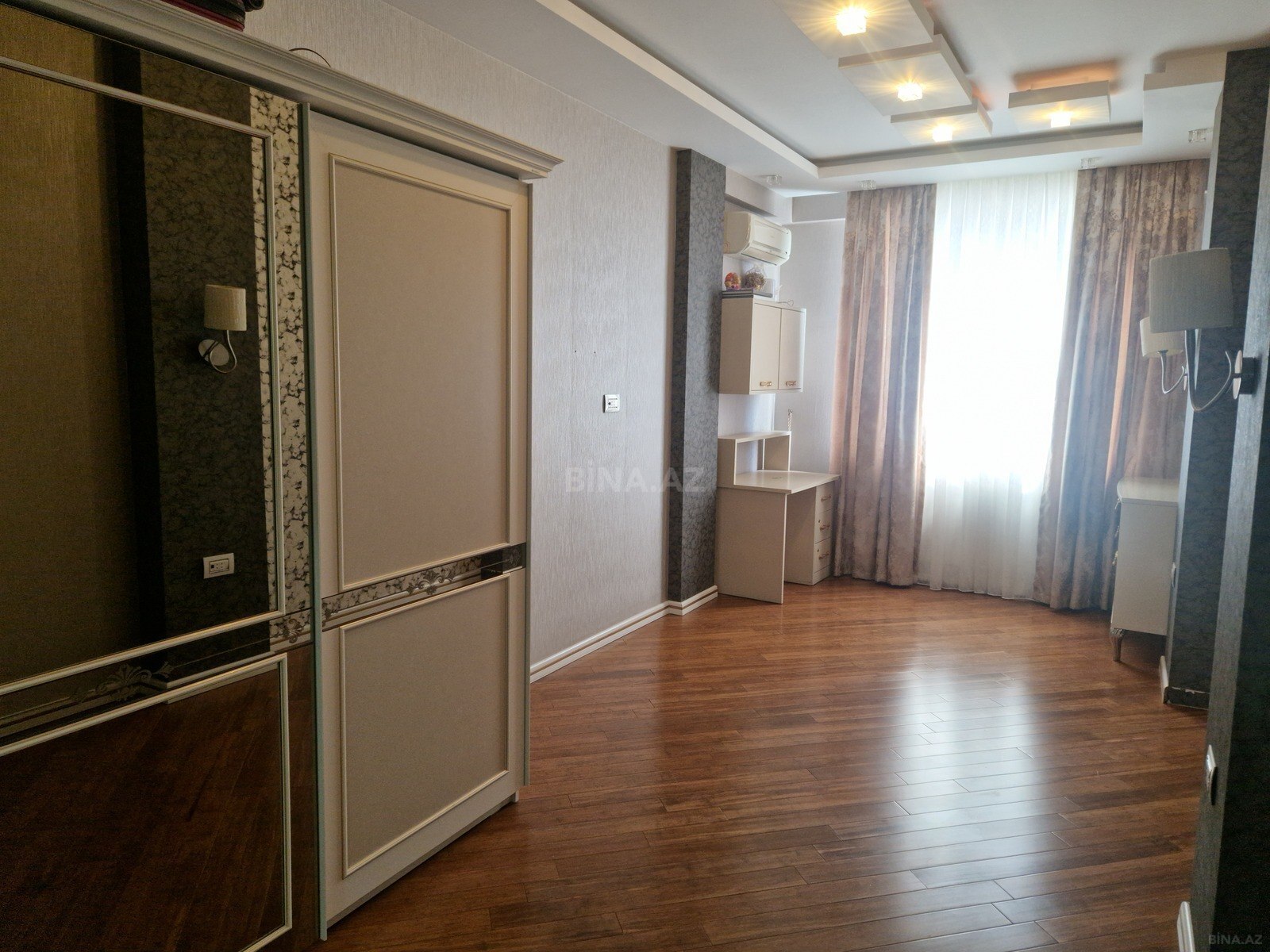 3 otaqlı Yeni tikili, Memar Əcəmi m., Bakı