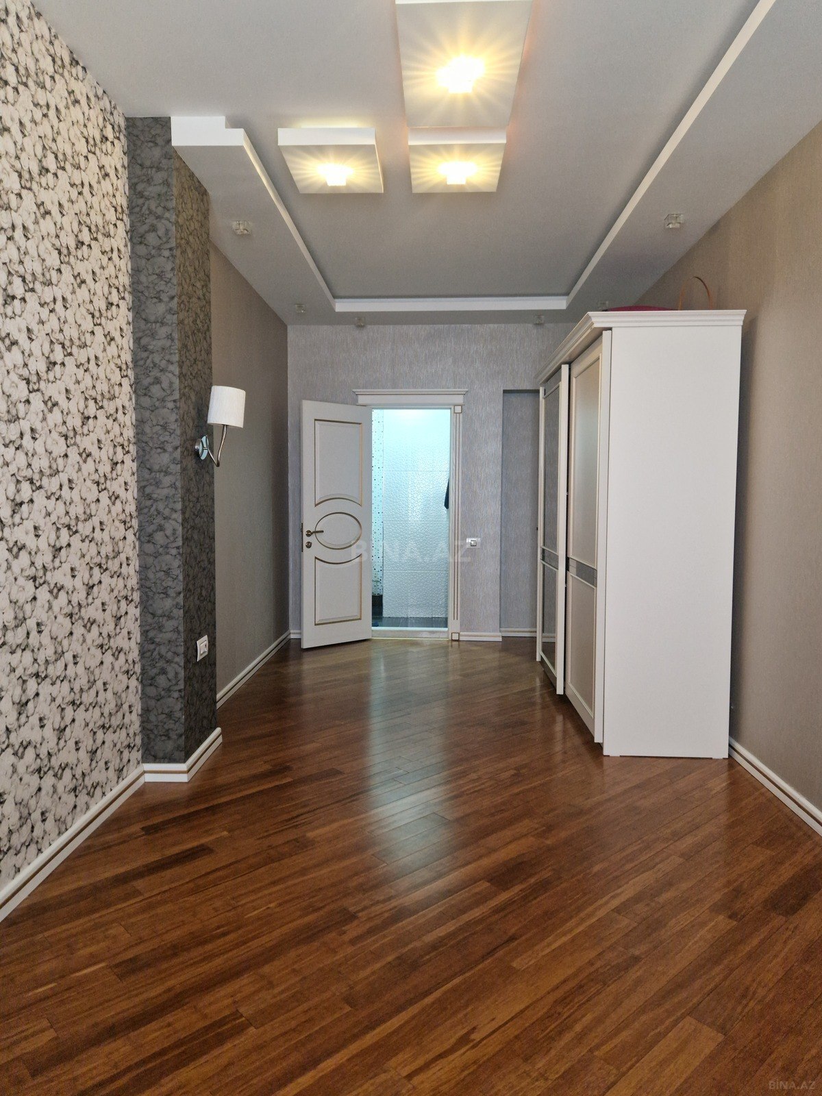 3 otaqlı Yeni tikili, Memar Əcəmi m., Bakı