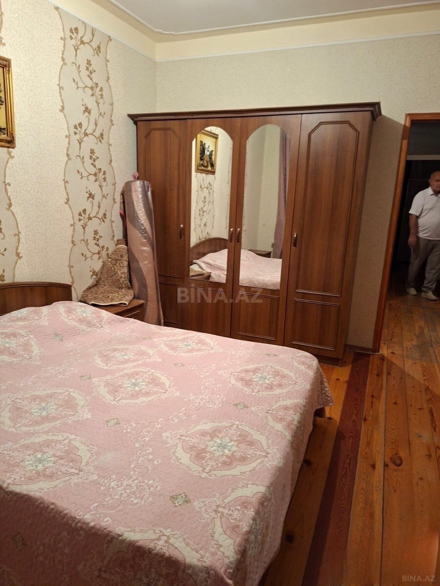 3 otaqlı Köhnə tikili, Həzi Aslanov m., Bakı