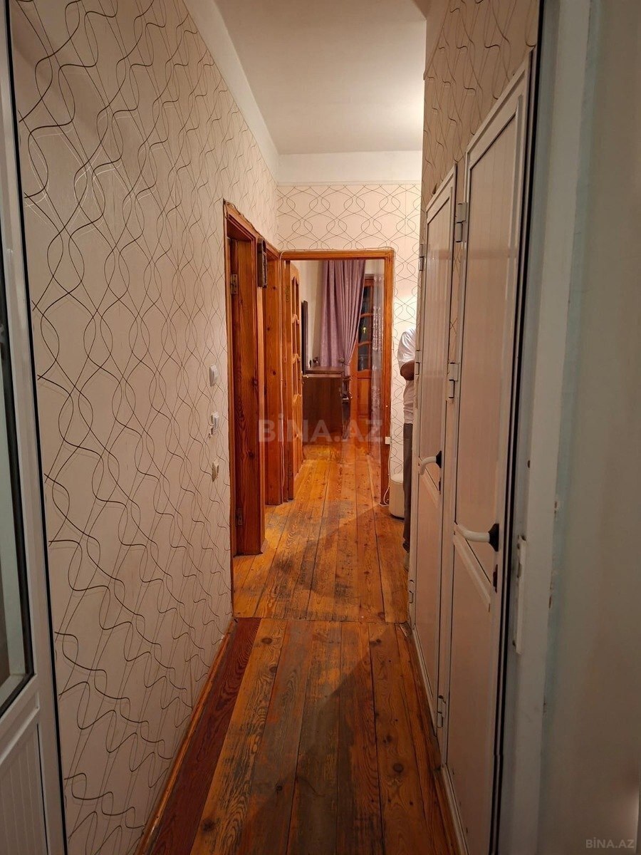 3 otaqlı Köhnə tikili, Həzi Aslanov m., Bakı