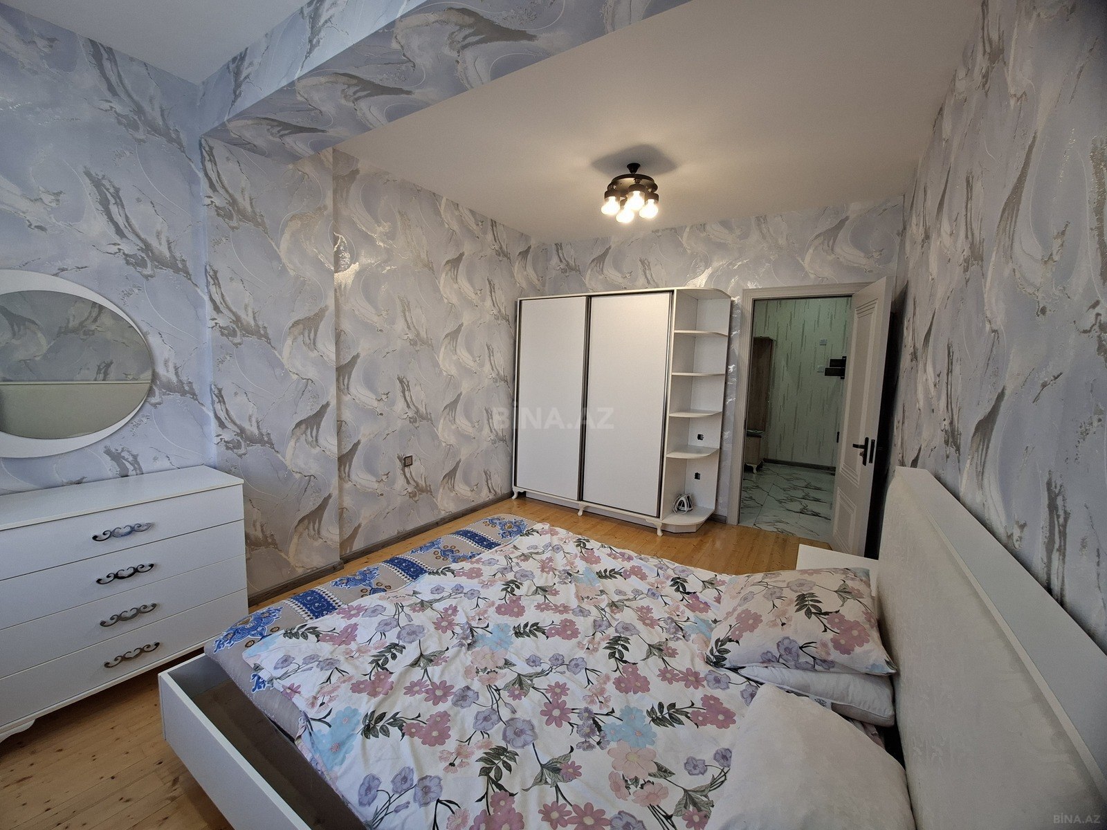 3 otaqlı Yeni tikili, Neftçilər m., Bakı