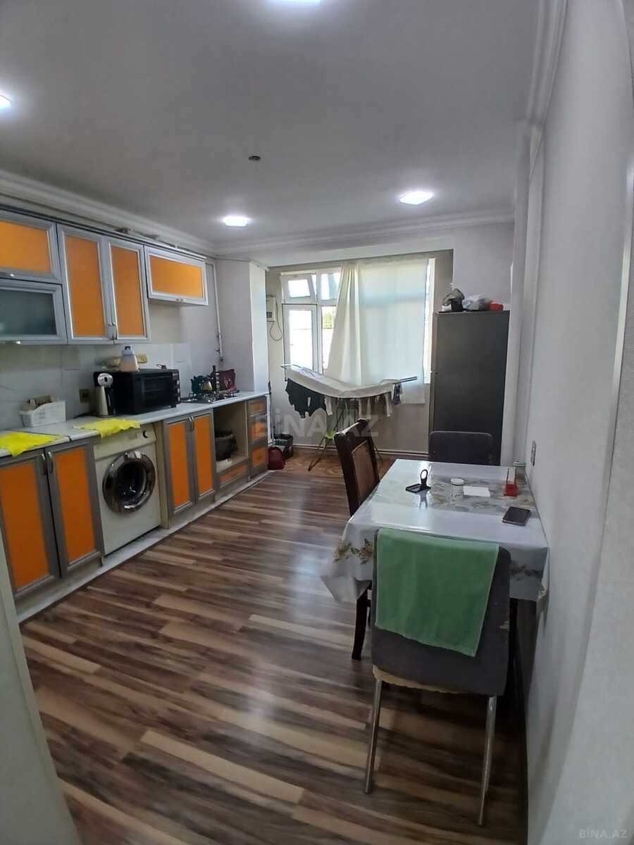 2 otaqlı Köhnə tikili, Xalqlar Dostluğu m., Bakı