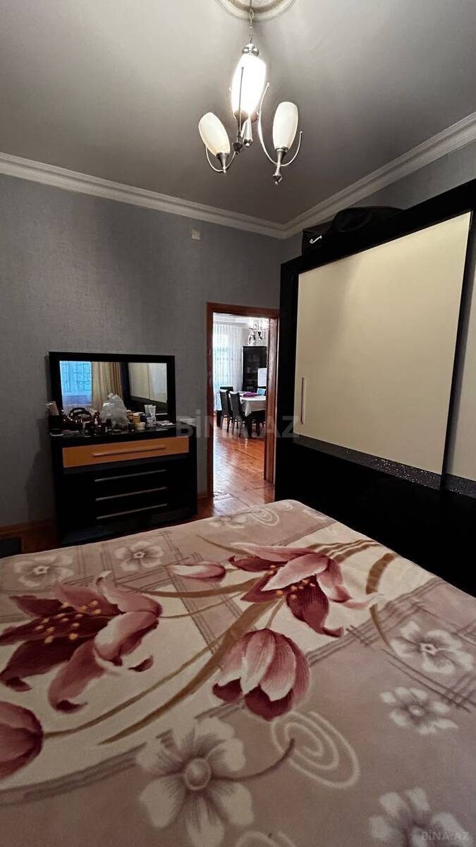 5 otaqlı Həyət evi/Bağ evi, Qaraçuxur q., Bakı