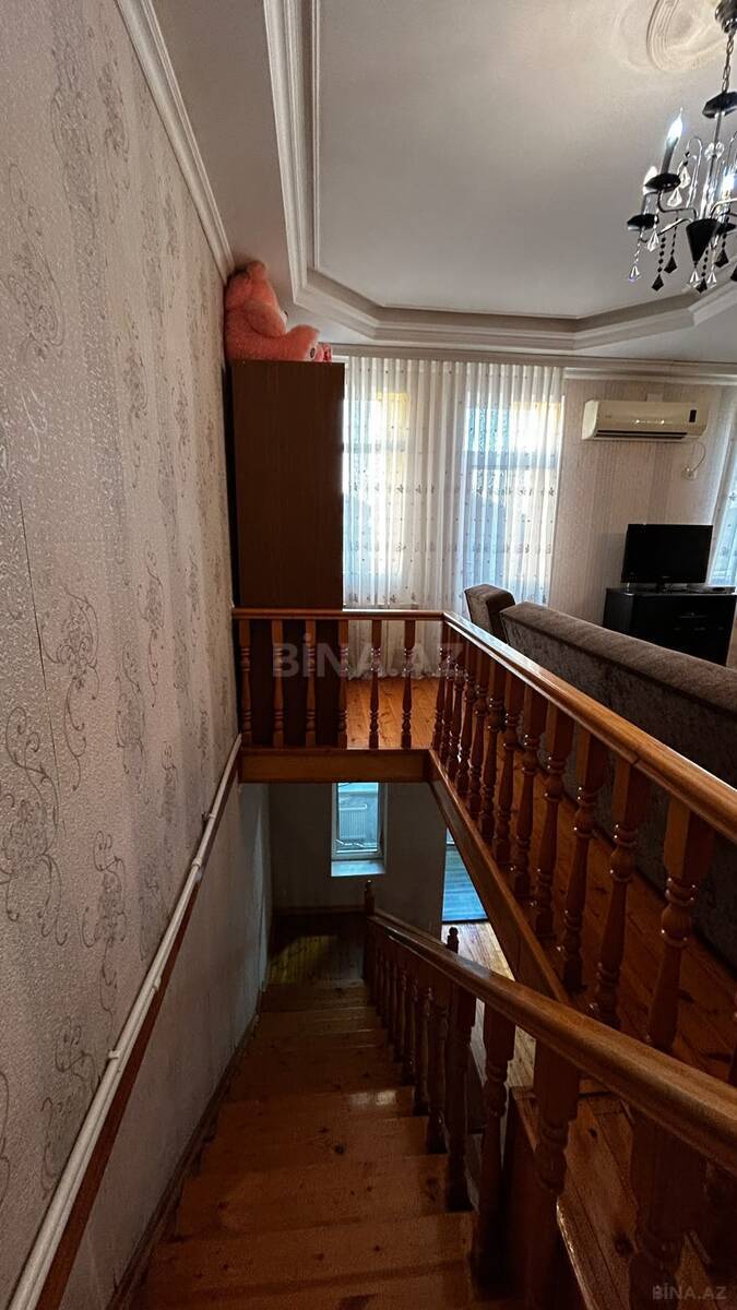 5 otaqlı Həyət evi/Bağ evi, Qaraçuxur q., Bakı