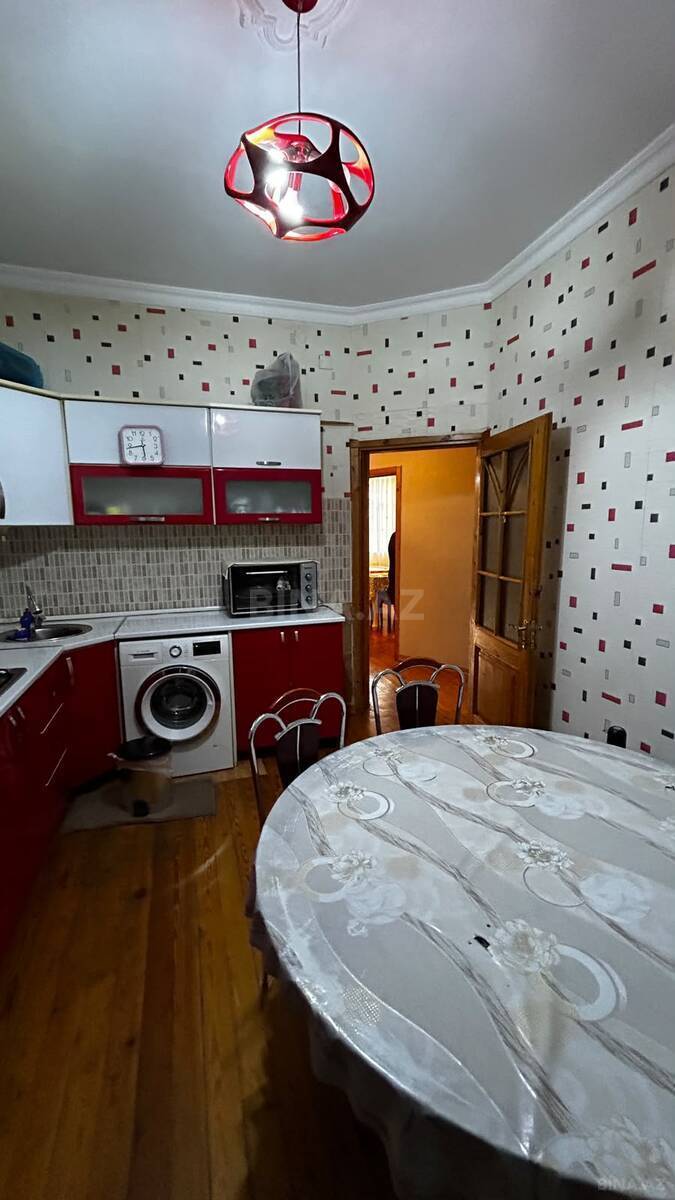5 otaqlı Həyət evi/Bağ evi, Qaraçuxur q., Bakı