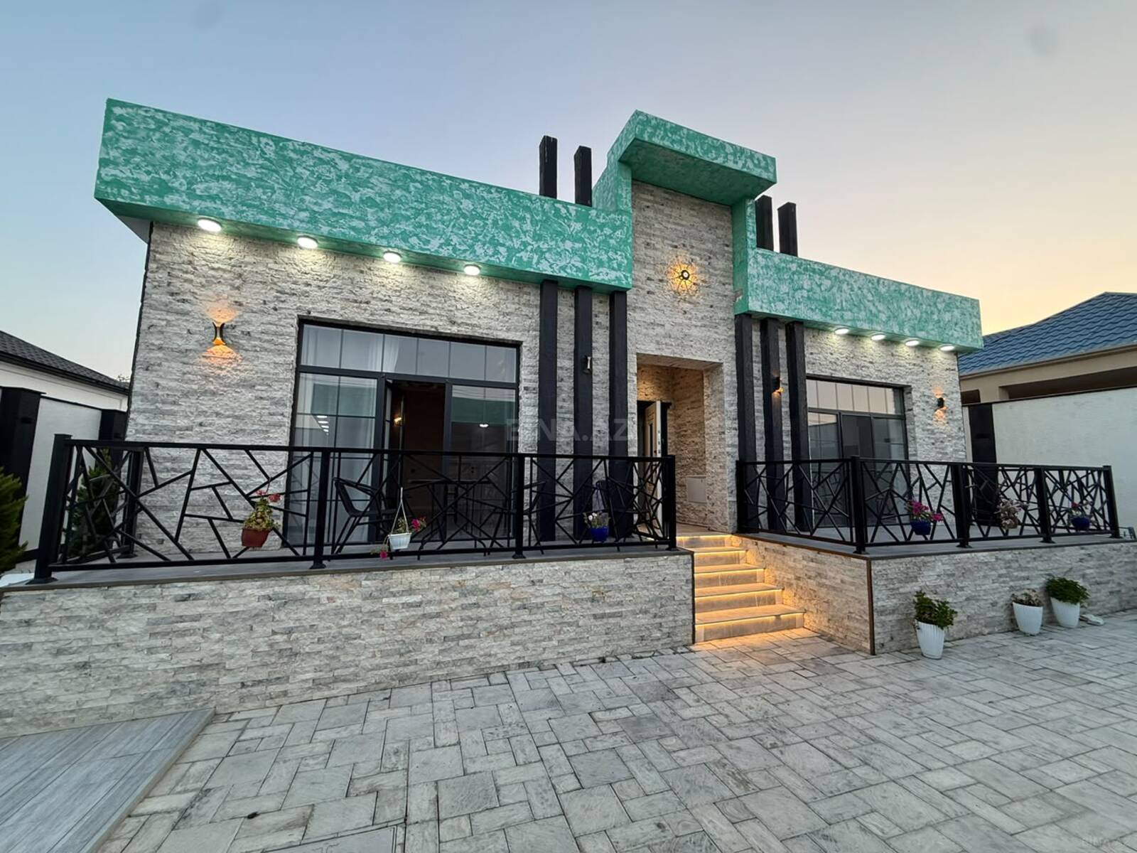 4 otaqlı Həyət evi/Bağ evi, Xəzər r., Bakı