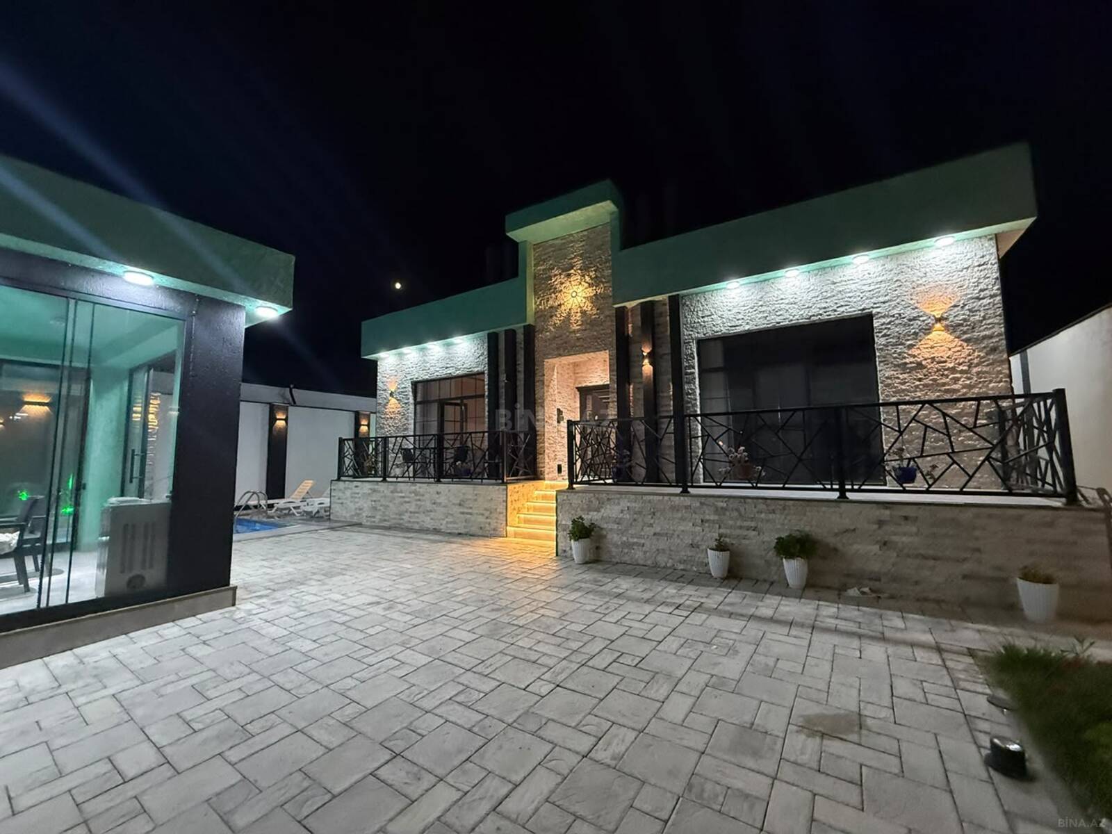 4 otaqlı Həyət evi/Bağ evi, Xəzər r., Bakı