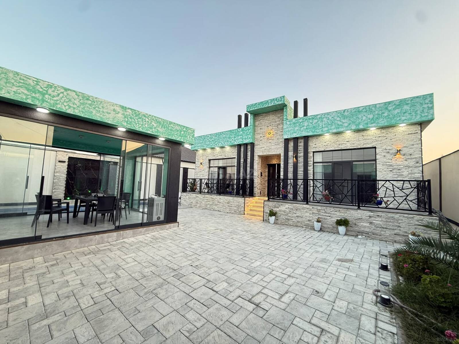 4 otaqlı Həyət evi/Bağ evi, Xəzər r., Bakı
