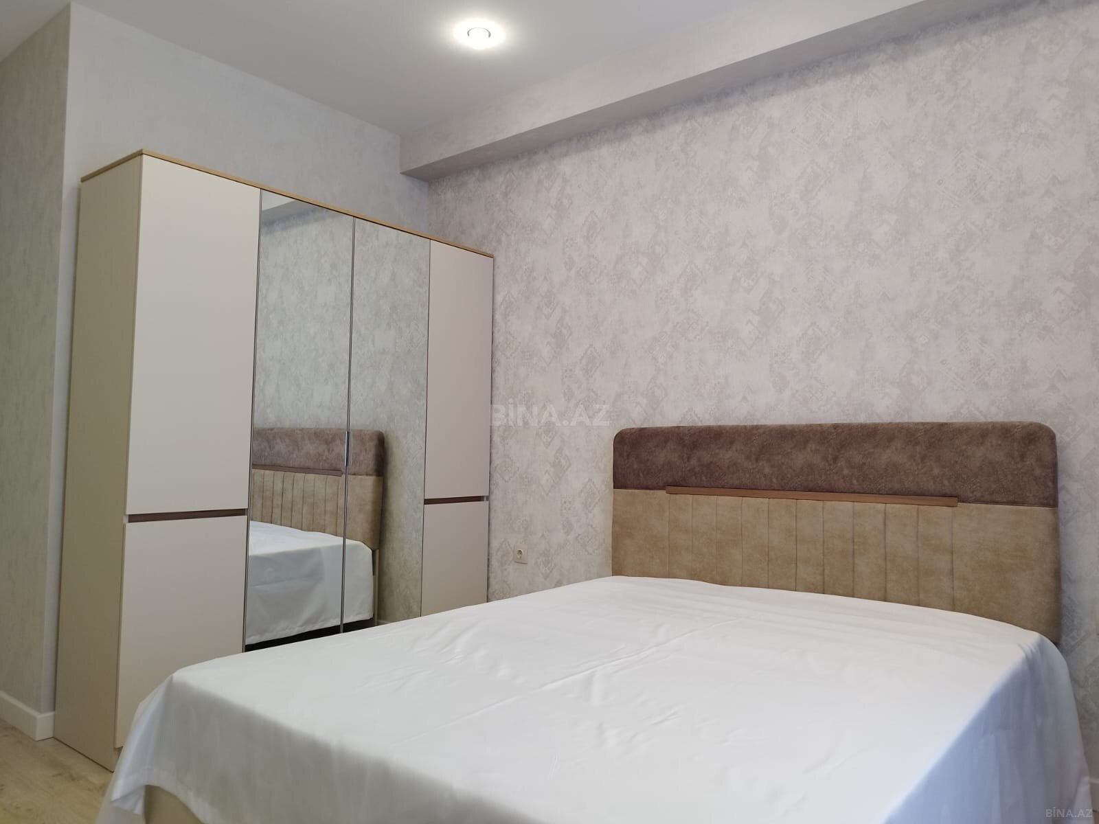 3 otaqlı Yeni tikili, İnşaatçılar m., Bakı