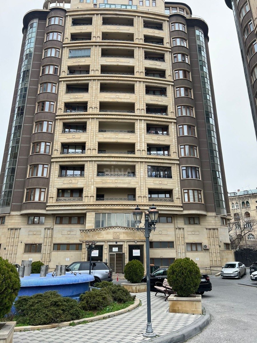3 otaqlı Yeni tikili, Nizami m., Bakı