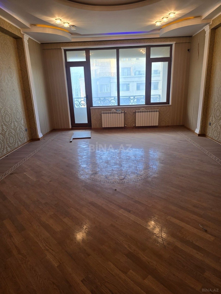 3 otaqlı Yeni tikili, Nizami m., Bakı