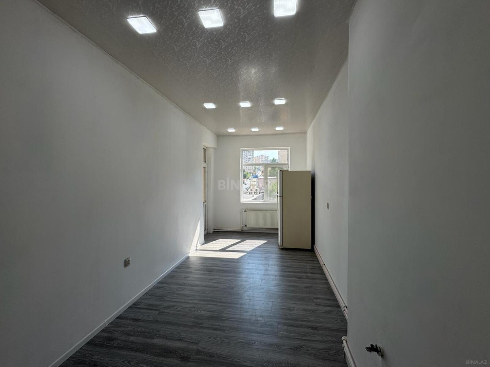 3 otaqlı Yeni tikili, İnşaatçılar m., Bakı