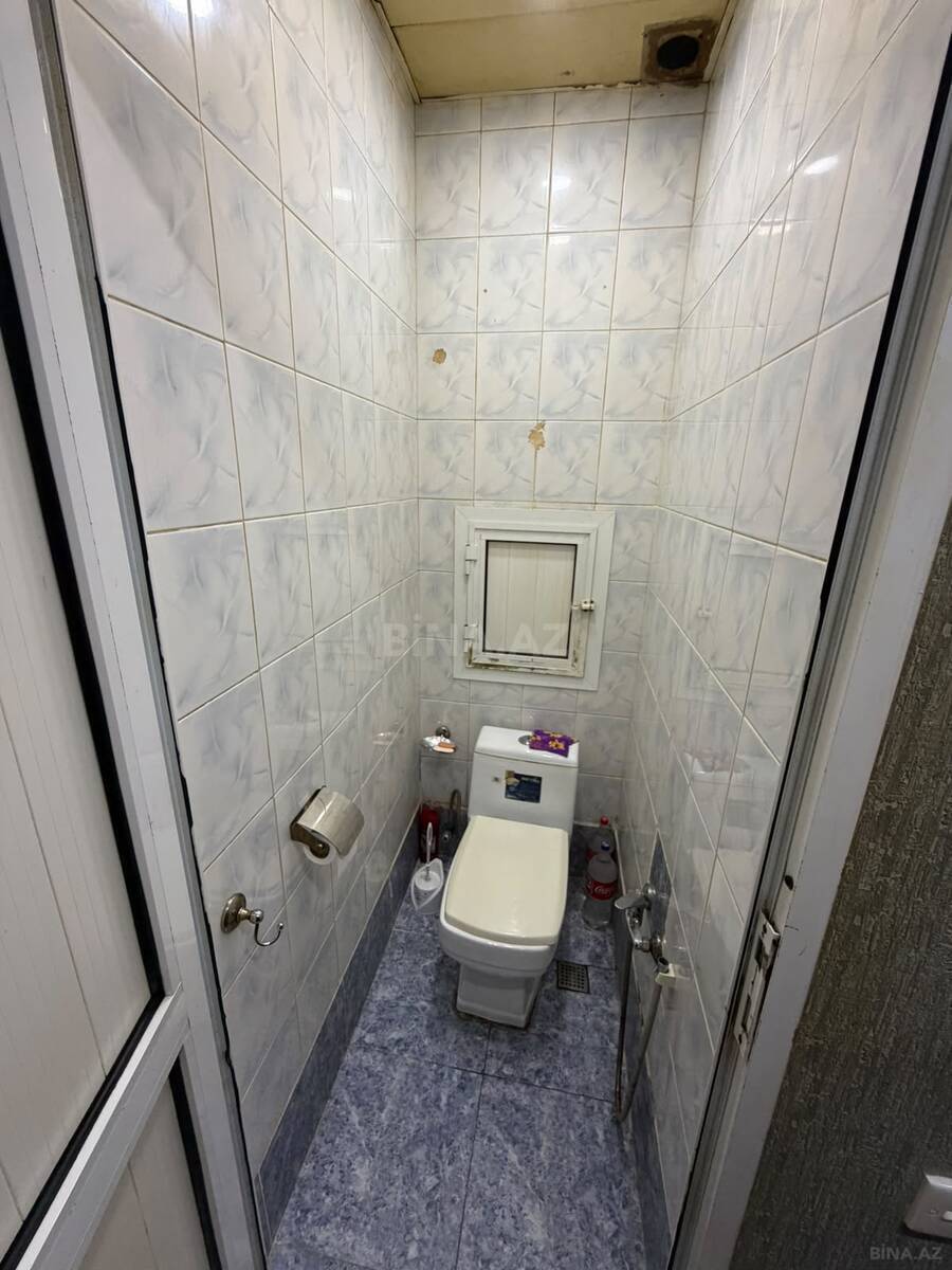 3 otaqlı Köhnə tikili, Memar Əcəmi m., Bakı