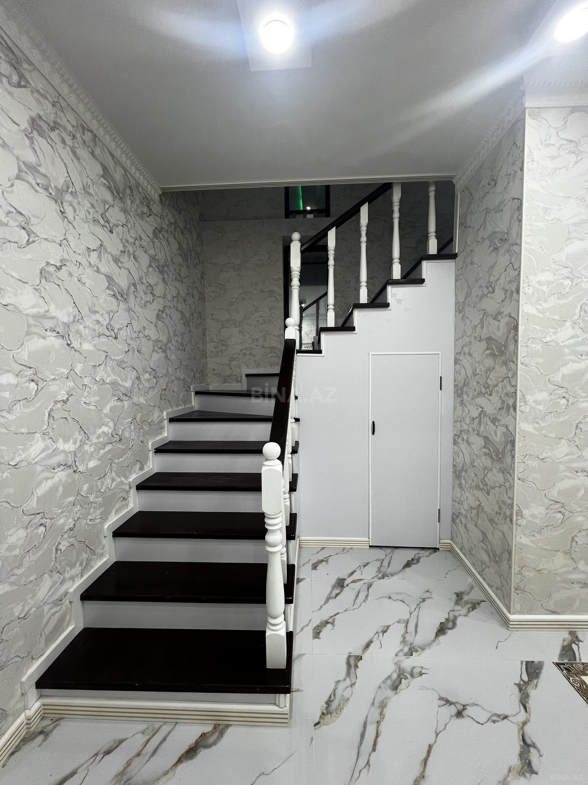 4 otaqlı Həyət evi/Bağ evi, Saray q., Bakı