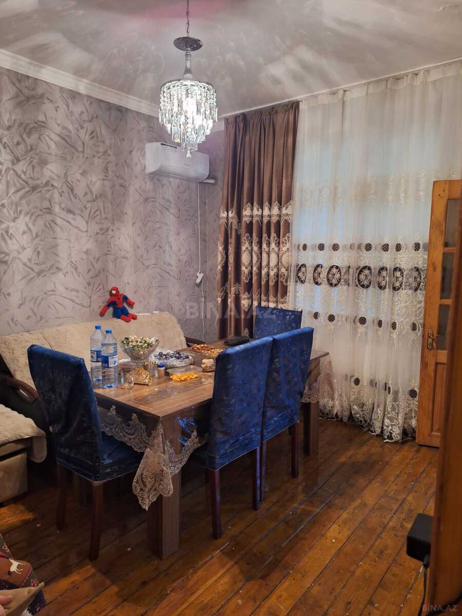 2 otaqlı Köhnə tikili, Memar Əcəmi m., Bakı