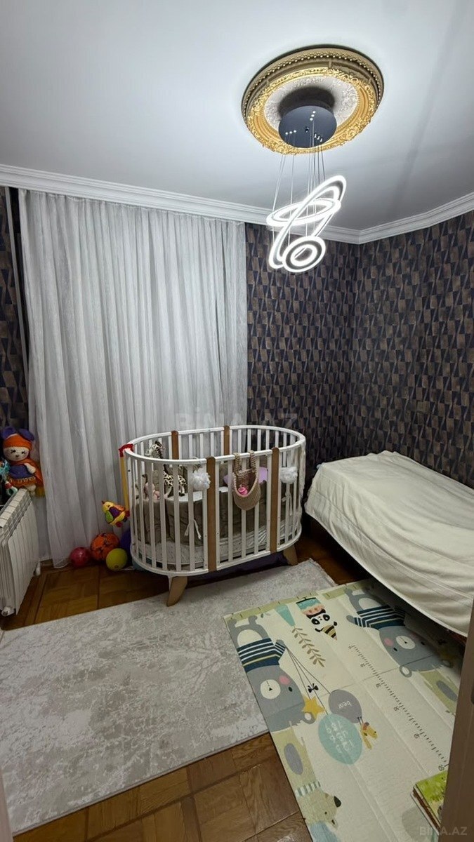 3 otaqlı Köhnə tikili, Gənclik m., Bakı