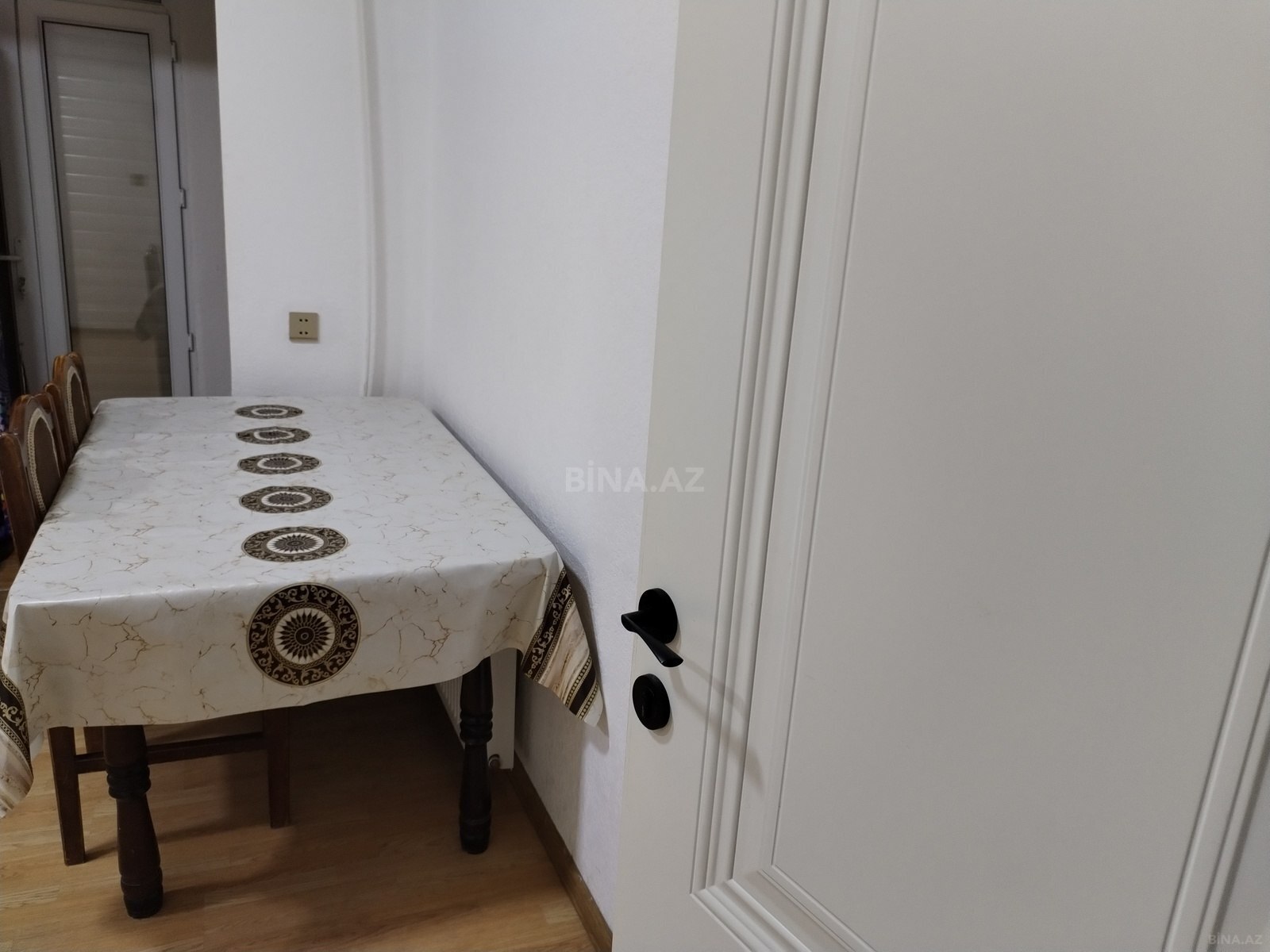 1 otaqlı Köhnə tikili, 9-cu mikrorayon q., Bakı