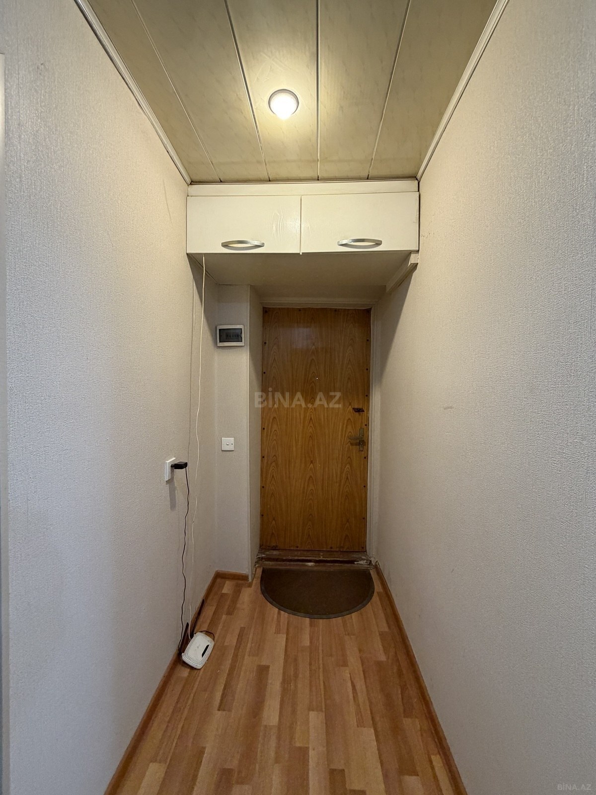 3 otaqlı Köhnə tikili, Bakıxanov q., Bakı