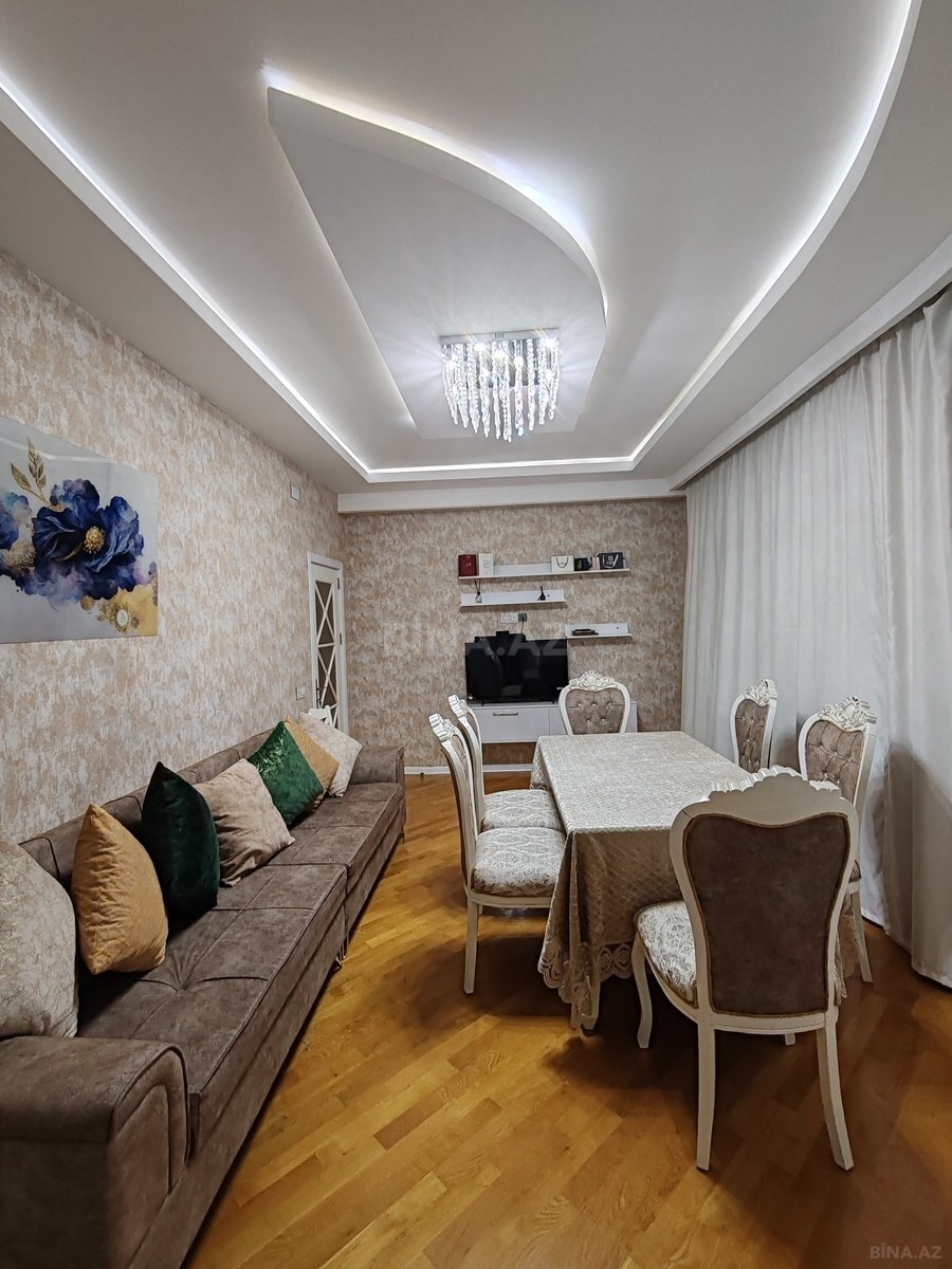 3 otaqlı Yeni tikili, Xırdalan