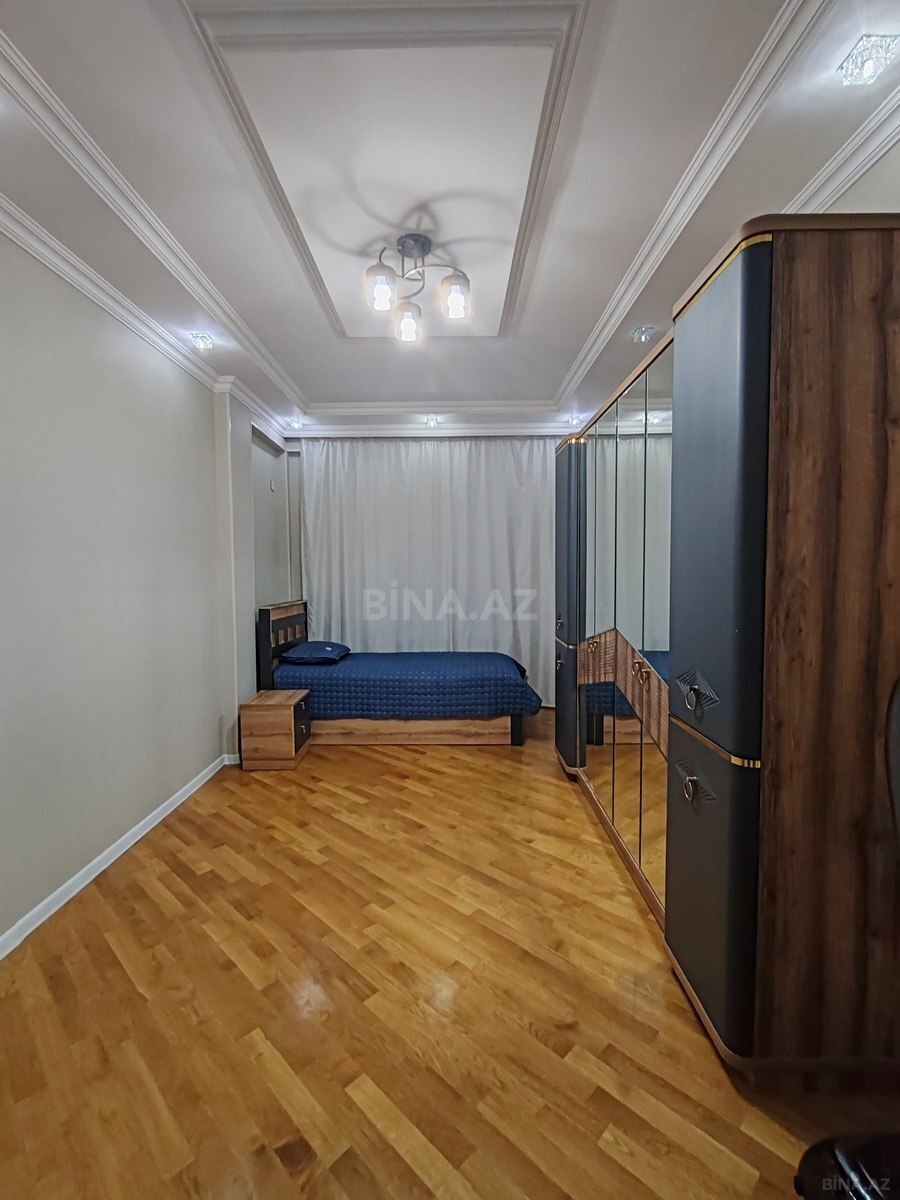 3 otaqlı Yeni tikili, Xırdalan