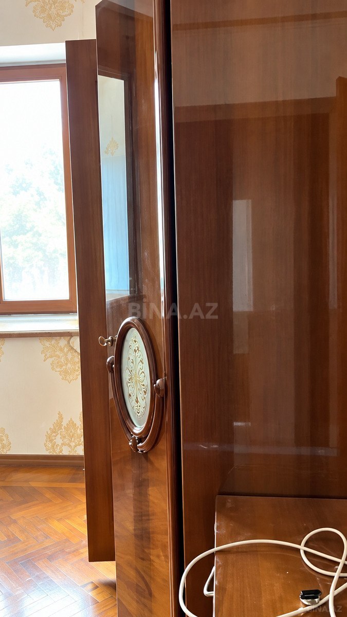 3 otaqlı Köhnə tikili, Nəsimi r., Bakı