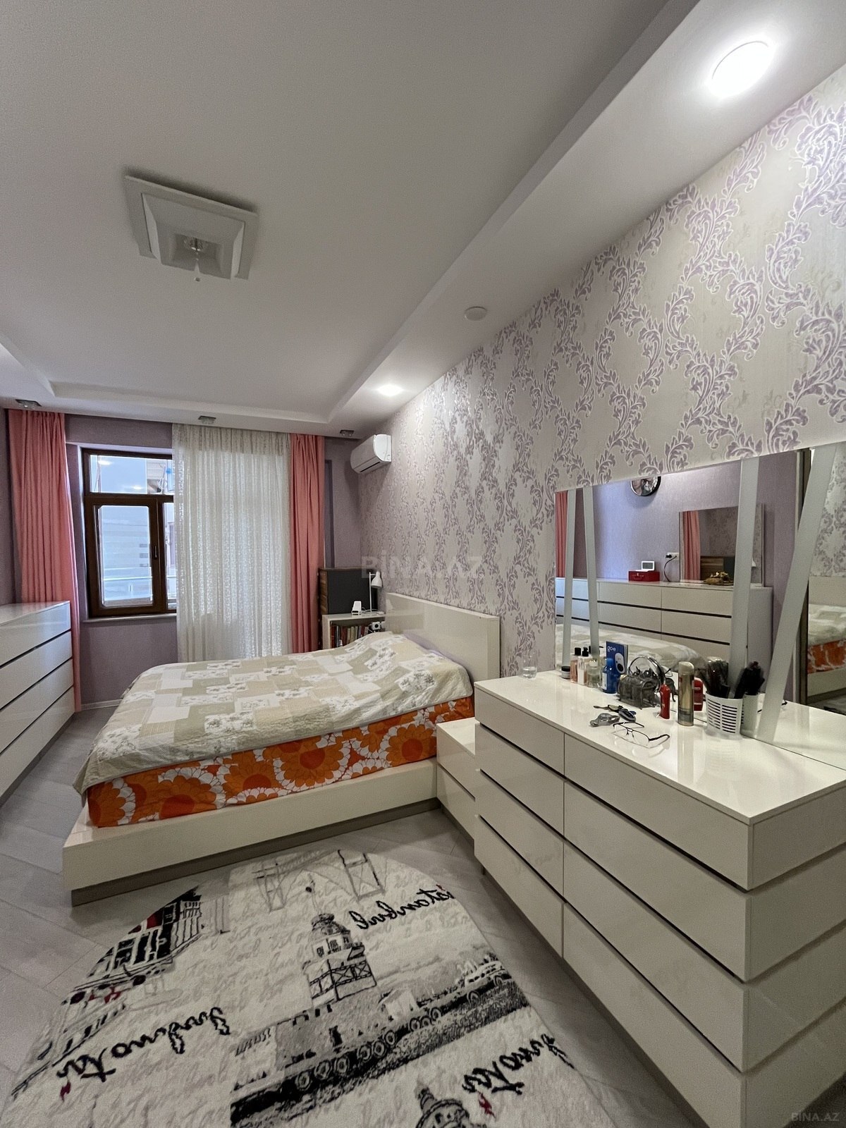 4 otaqlı Yeni tikili, Şah İsmayıl Xətai m., Bakı