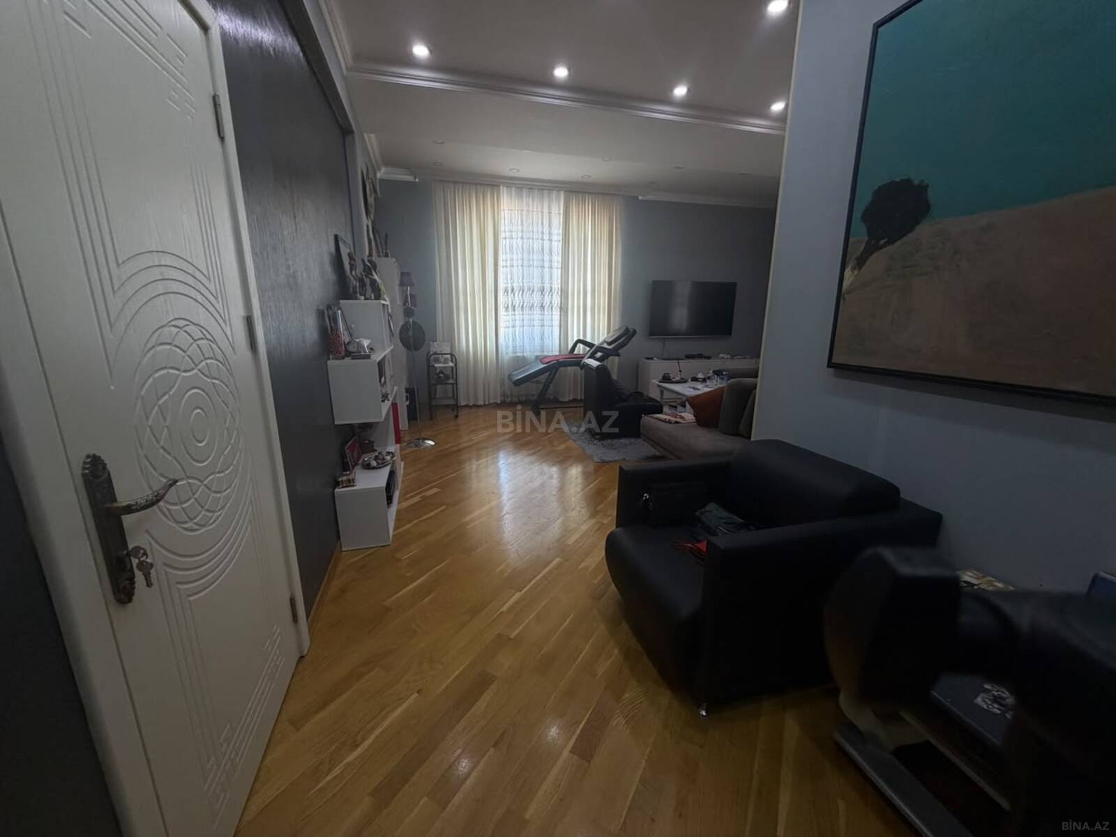 3 otaqlı Yeni tikili, Nizami m., Bakı