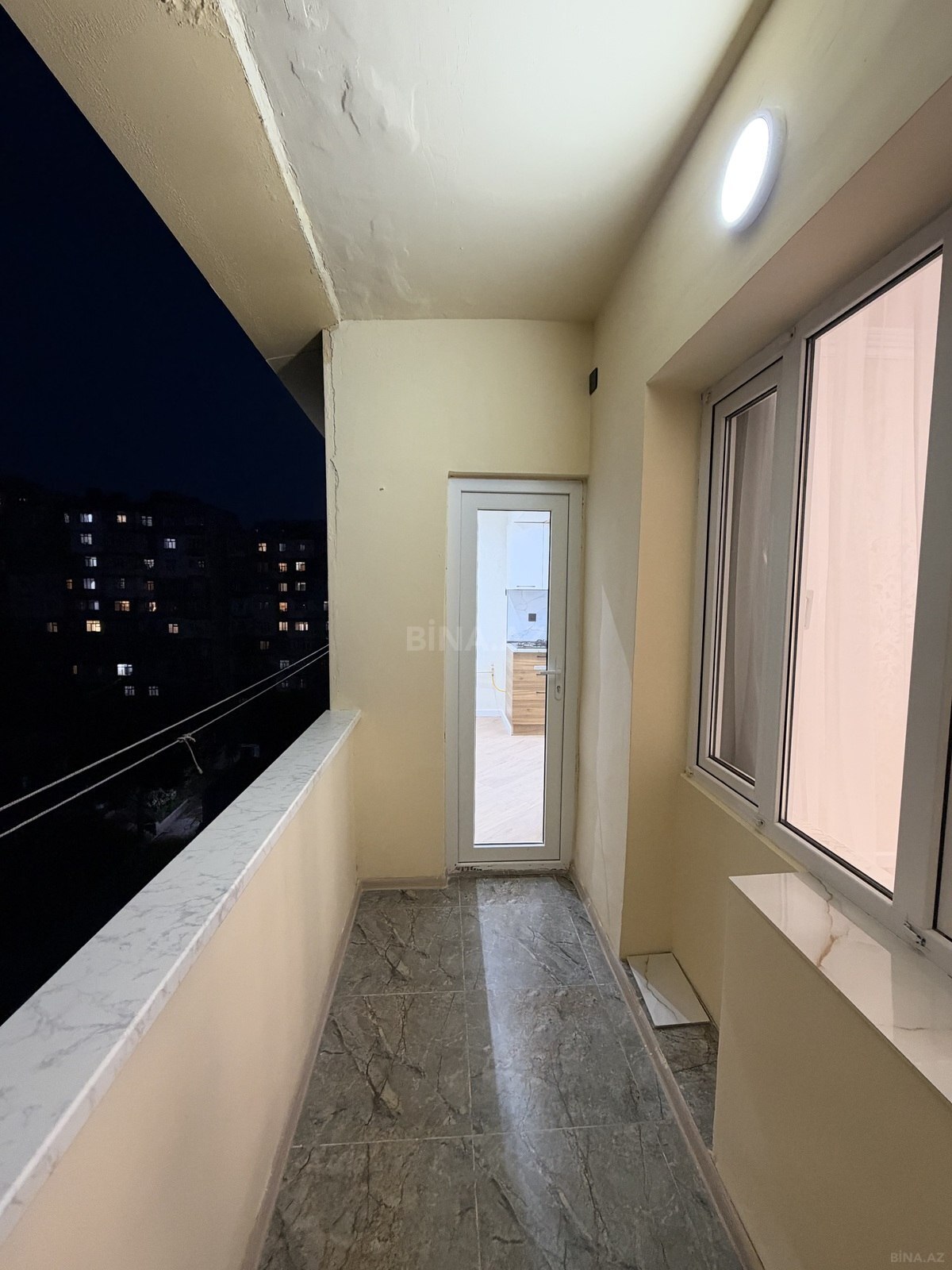 3 otaqlı Köhnə tikili, Massiv D q., Bakı