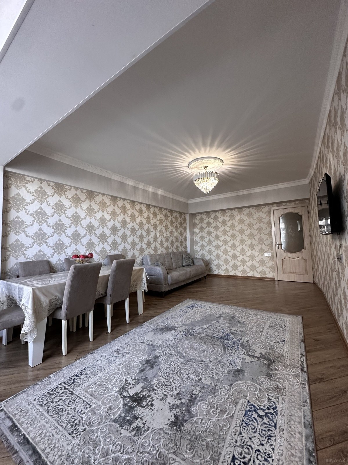 3 otaqlı mənzil kirayə verilir, Bakı