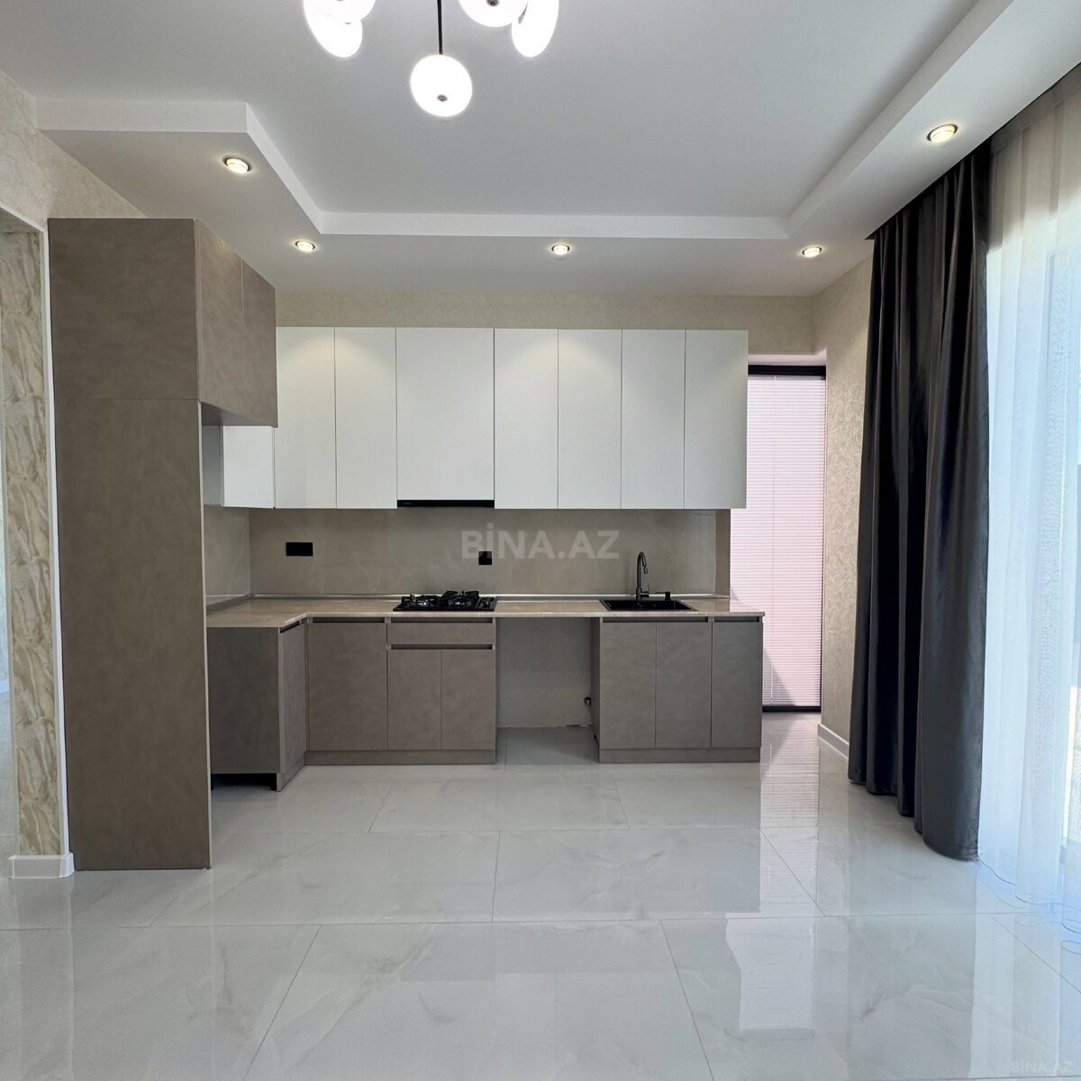 4 otaqlı Həyət evi/Bağ evi, Şüvəlan q., Bakı