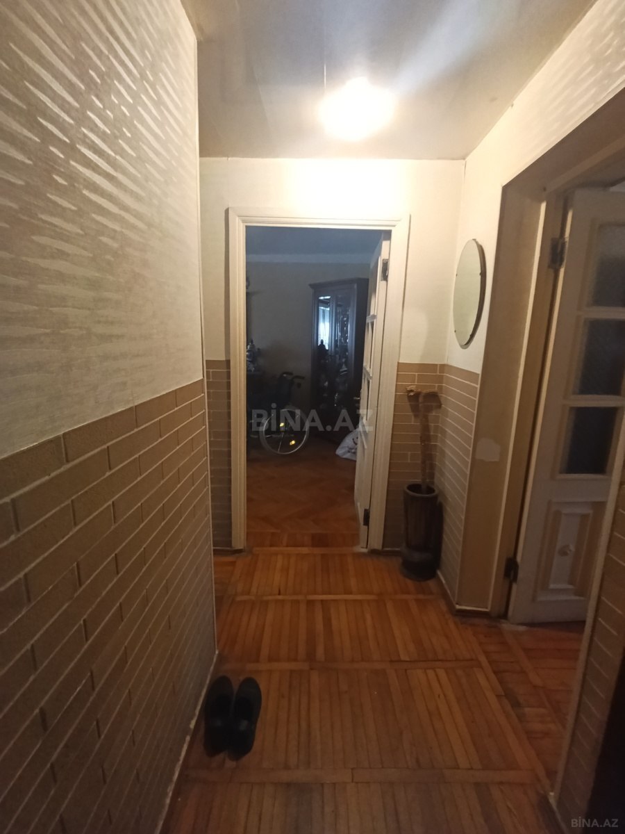 3 otaqlı Köhnə tikili, İnşaatçılar m., Bakı